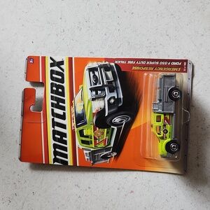 Matchbox 2011 Emergency Response Ford F-250 Super Duty Fire Truck
